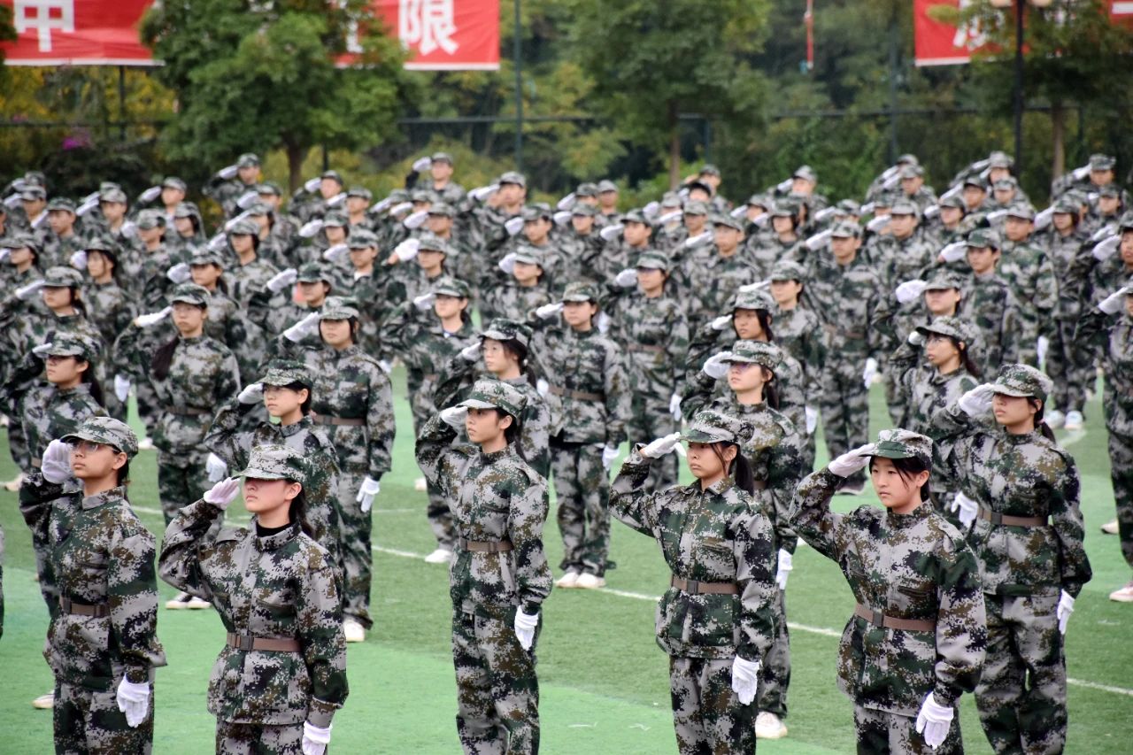學(xué)生國防教育1.jpg