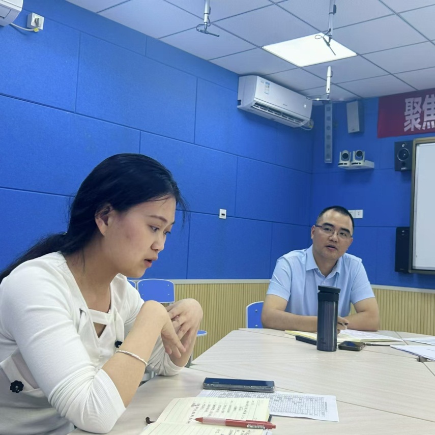 任課教師發(fā)言2.JPG