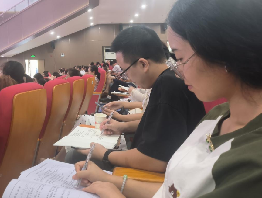 遂寧一中教師學習合照4.png