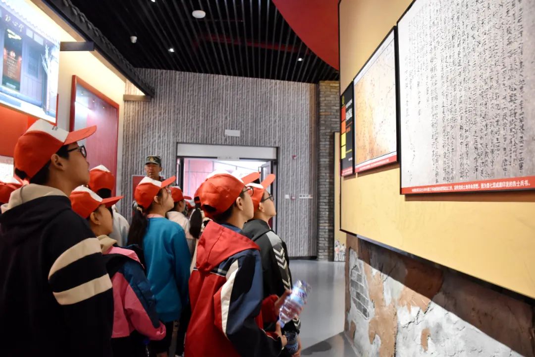 出發(fā)!一中學(xué)子在研學(xué)中成長、收獲